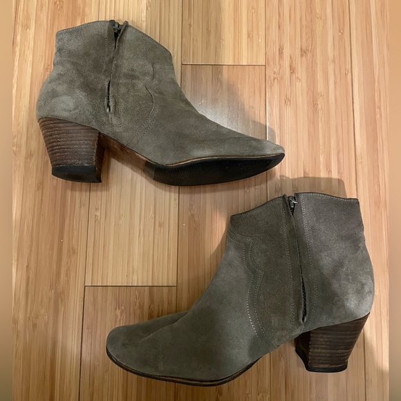 Isabel Marant The Dicker suede bootie - Picture 1 of 8